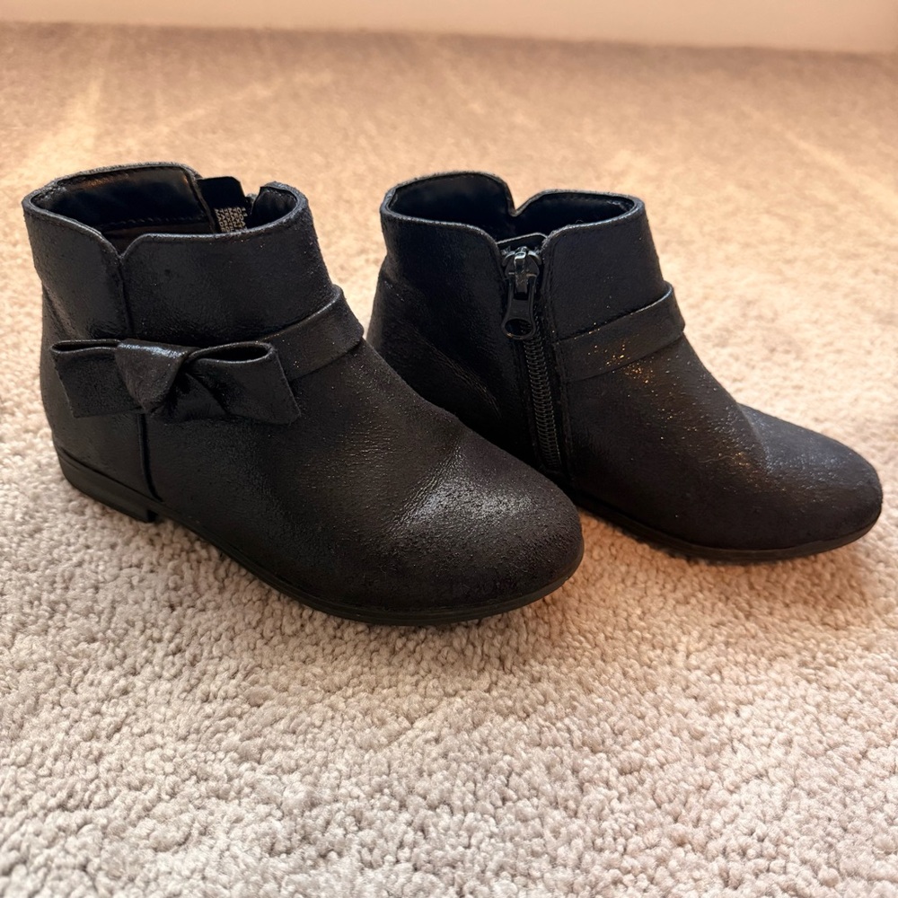 Cat & Jack Black Kids Boots with Bow